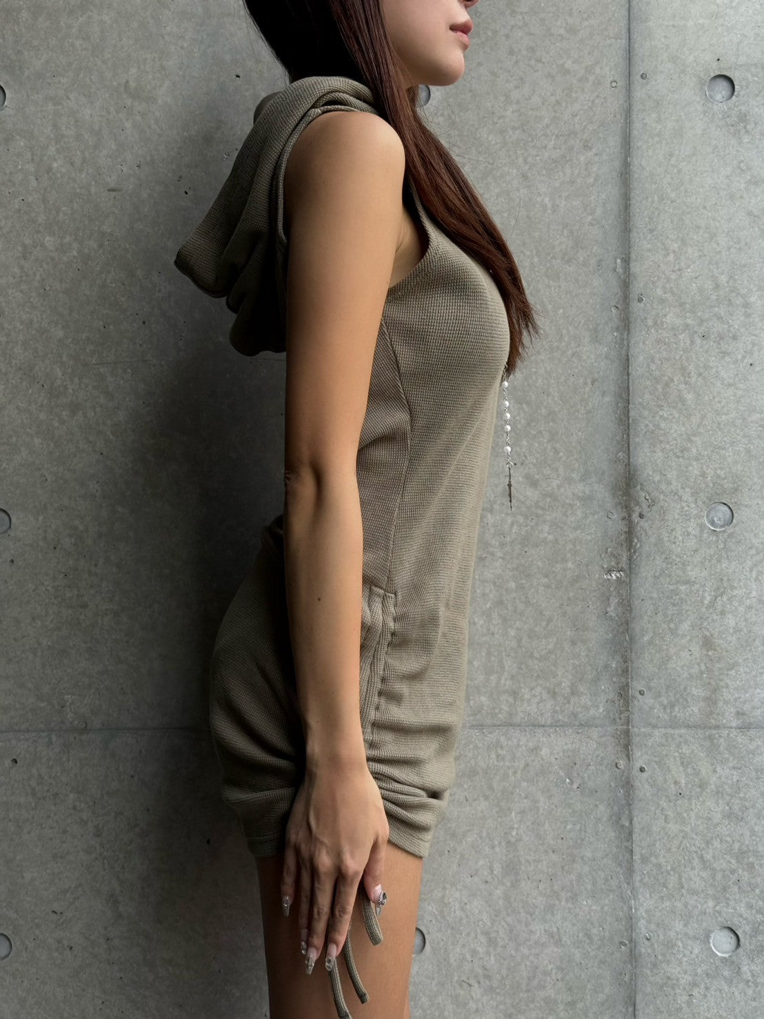 BACK OPEN sleeveless hoodie