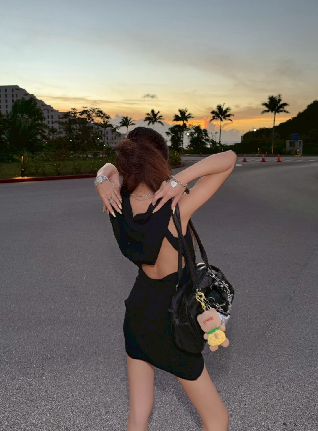 BACK OPEN sleeveless hoodie