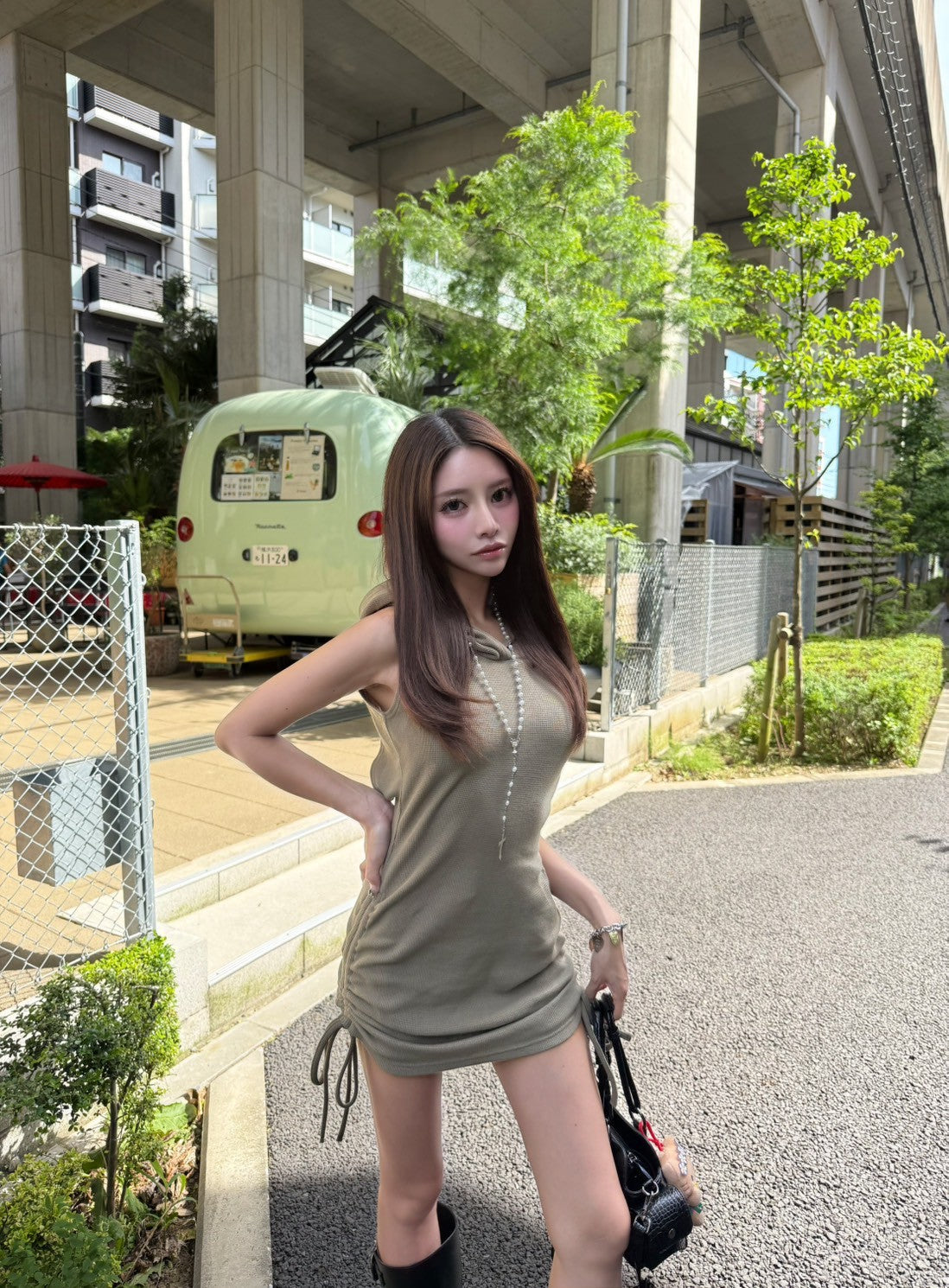 BACK OPEN sleeveless hoodie
