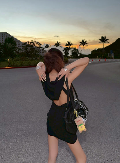 BACK OPEN sleeveless hoodie